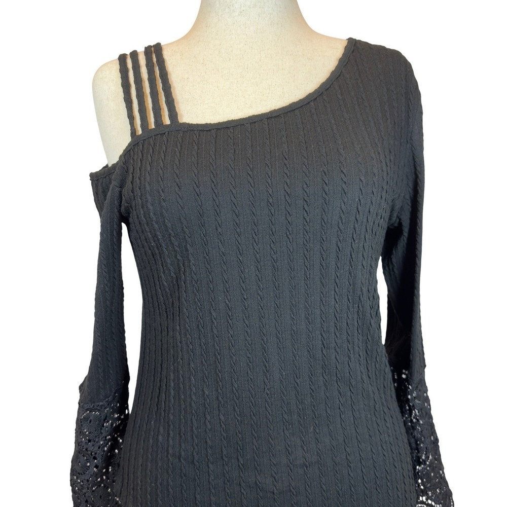Black Ribbed Sweater Medium Lace Sleeves Asymmetrical Shoulder Witchy Chic Edgy